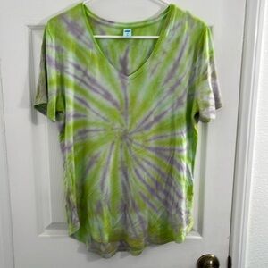 NWOT Handmade Tie Dye V-neck Shirt Size Large